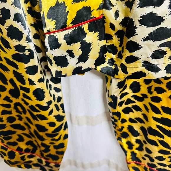 Pajamagram Women XL 2 Pc Pajama Soft Silky Leopard Satin Top/ Bottom. - Picture 7 of 8